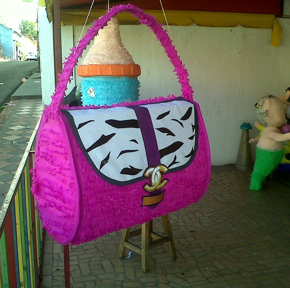Beautiful handbag pinata party